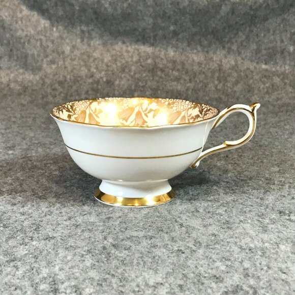 Paragon Double Warrant Vintage Gold Overlay Peach Cup, Collector's Item - Picture 4 of 8